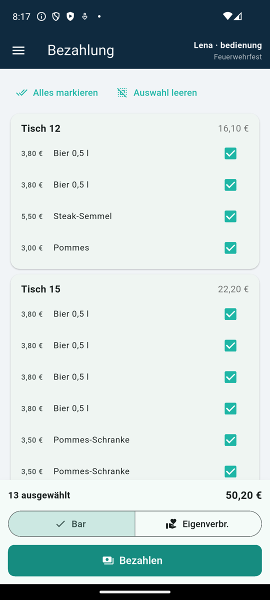 Bezahl-Ansicht auf dem Smartphone: offene Positionen nach Tisch gruppiert mit Häkchen, unten die Summe der Auswahl und die Wahl der Zahlart